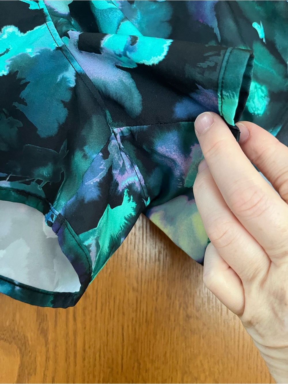 All in Motion Running Shorts Watercolor Floral Size Medium - Picture 5 of 6